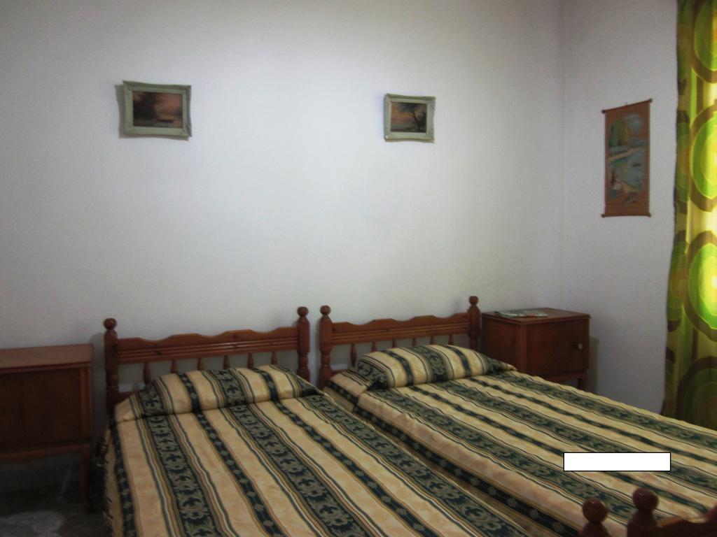 Guest House And Tavern Leo Saranda Zewnętrze zdjęcie